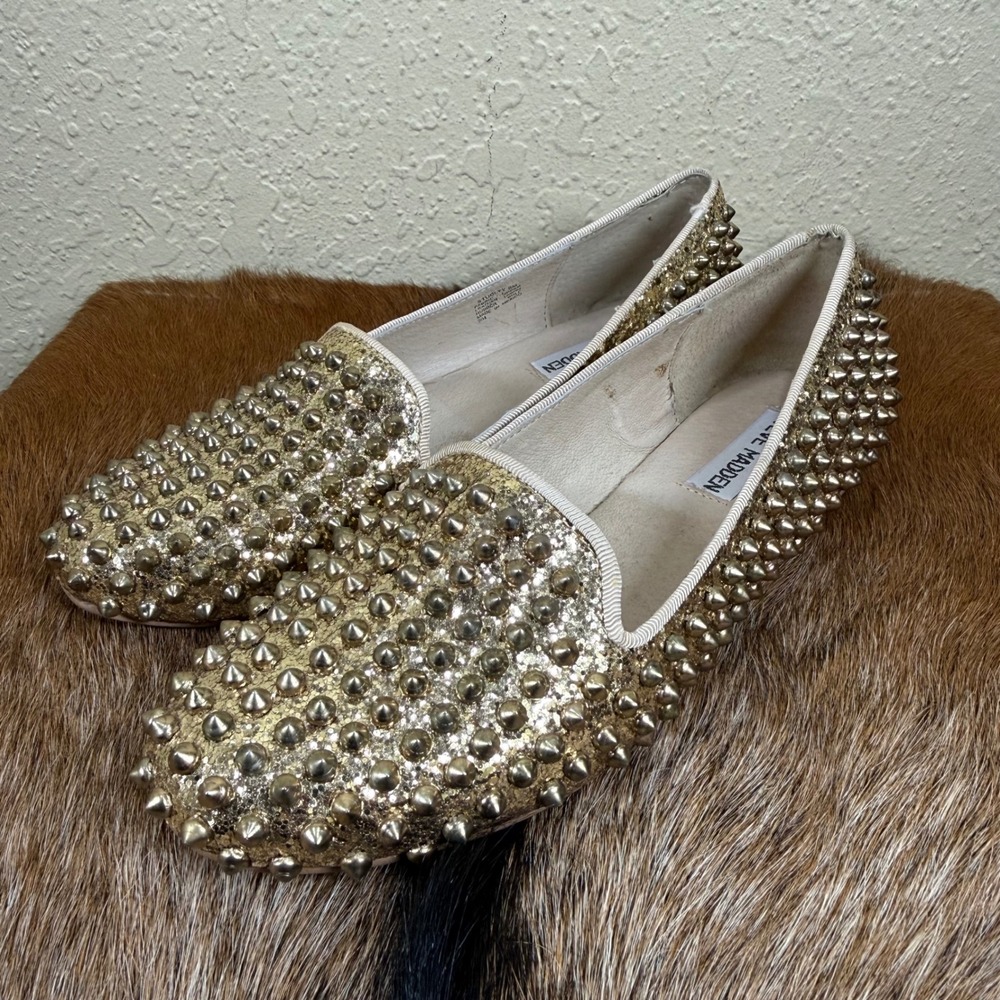 Steve Madden Womens 8M Studlyy Loafers Gold Glitter‎ Spiked Studded Flat Shoes